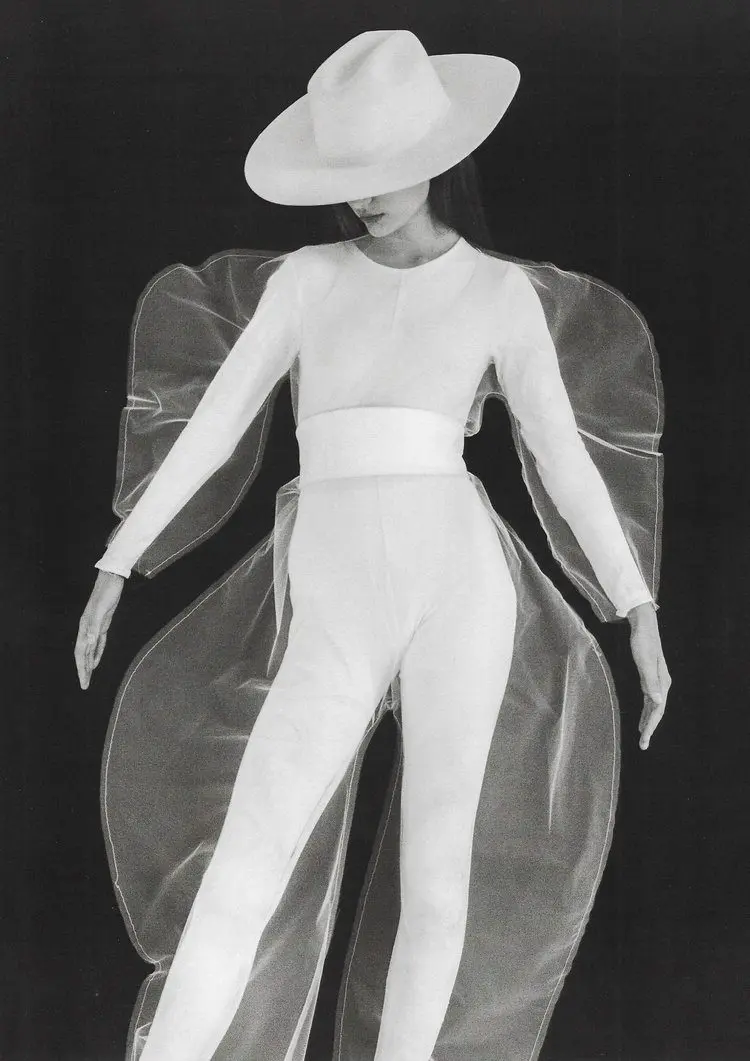  Adriana Roslin